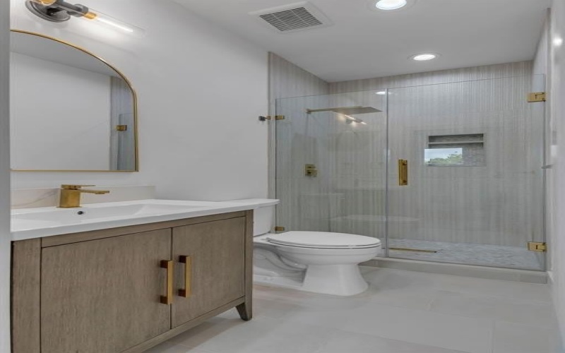 3709 Colonial Avenue, Dallas, TX 75215, 4 Bedrooms Bedrooms, ,2 BathroomsBathrooms,Residential,For Sale,3709 Colonial Avenue,20997212