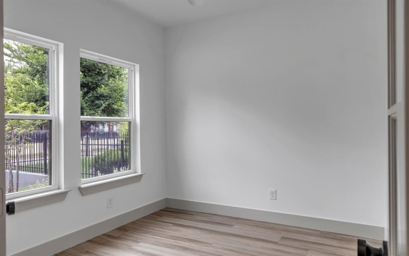 3709 Colonial Avenue, Dallas, TX 75215, 4 Bedrooms Bedrooms, ,2 BathroomsBathrooms,Residential,For Sale,3709 Colonial Avenue,20997212