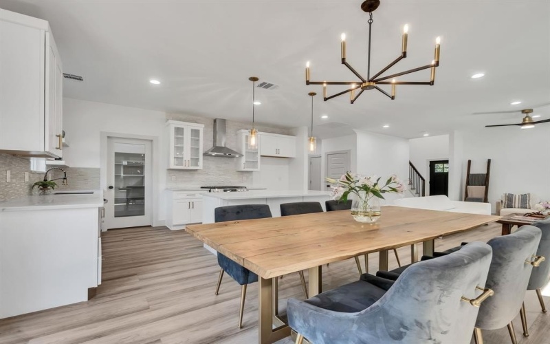 3709 Colonial Avenue, Dallas, TX 75215, 4 Bedrooms Bedrooms, ,2 BathroomsBathrooms,Residential,For Sale,3709 Colonial Avenue,20997212
