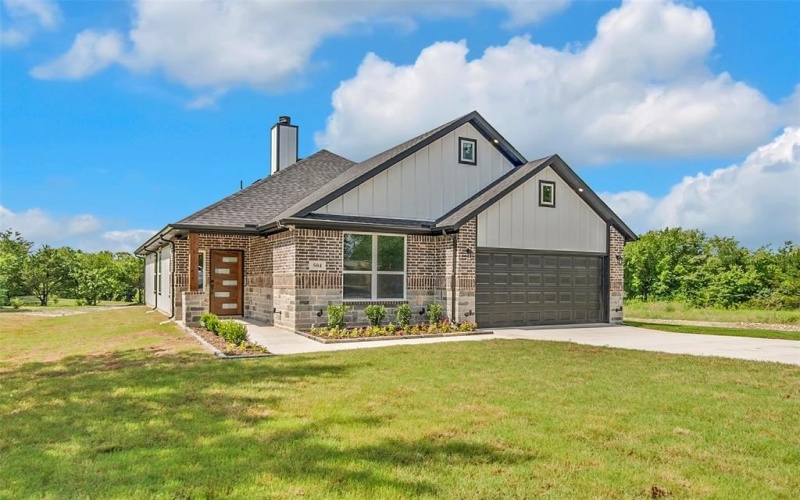 504 E Ball Street, Tom Bean, TX 75489, 4 Bedrooms Bedrooms, ,2 BathroomsBathrooms,Residential,For Sale,504 E Ball Street,0,20997278