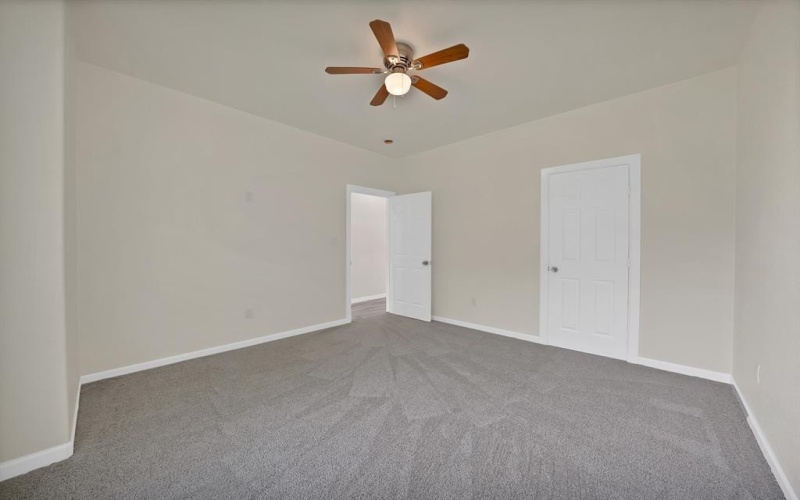 2902 Walnut Street, Greenville, TX 75401, 4 Bedrooms Bedrooms, ,3 BathroomsBathrooms,Residential,For Sale,2902 Walnut Street,20997337