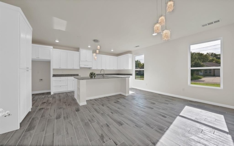2902 Walnut Street, Greenville, TX 75401, 4 Bedrooms Bedrooms, ,3 BathroomsBathrooms,Residential,For Sale,2902 Walnut Street,20997337