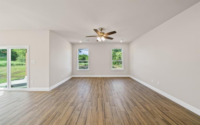 502 Balboa Drive E, Runaway Bay, TX 76426, 3 Habitaciones Habitaciones , ,2 BañosBaños,Residential,En Venta,502 Balboa Drive E,20997481