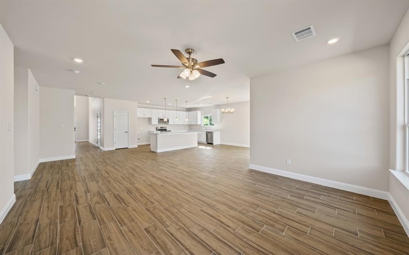 502 Balboa Drive E, Runaway Bay, TX 76426, 3 Habitaciones Habitaciones , ,2 BañosBaños,Residential,En Venta,502 Balboa Drive E,20997481