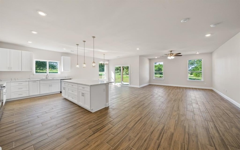 502 Balboa Drive E, Runaway Bay, TX 76426, 3 Habitaciones Habitaciones , ,2 BañosBaños,Residential,En Venta,502 Balboa Drive E,20997481