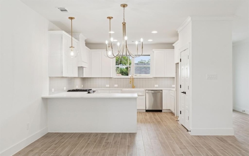 5849 Lyle Street, Westworth Village, TX 76114, 4 Bedrooms Bedrooms, ,2 BathroomsBathrooms,Residential,For Sale,5849 Lyle Street,20997619