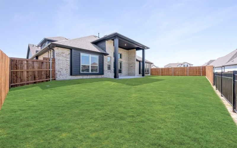 2413 Cornwall Lane, Forney, TX 75126, 5 Bedrooms Bedrooms, ,5 BathroomsBathrooms,Residential,For Sale,2413 Cornwall Lane,0,20997678