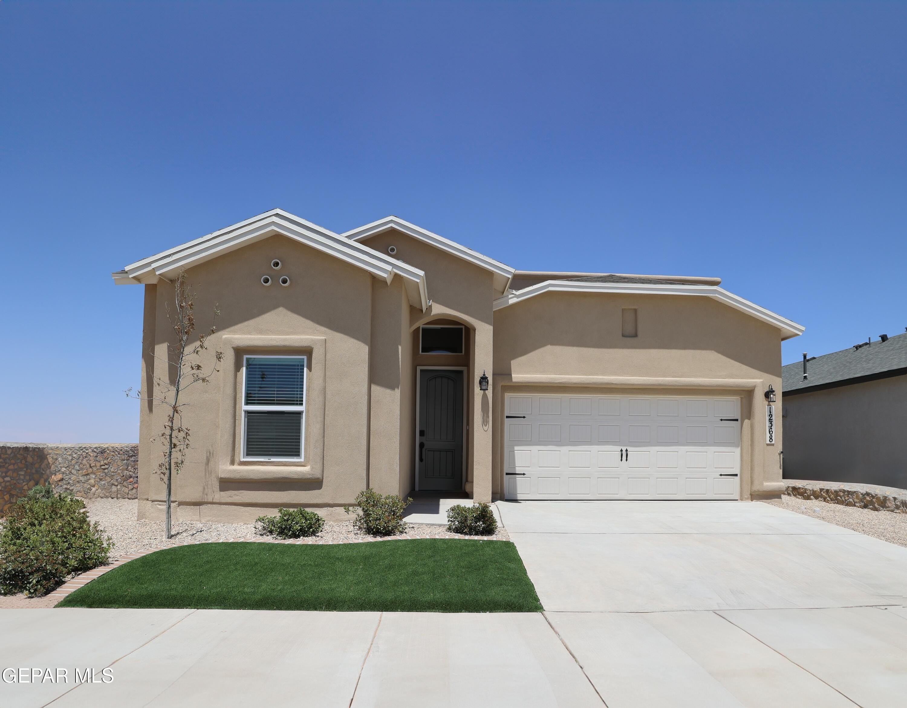 12136 Sanaa Drive, El Paso, TX 79934, 4 Habitaciones Habitaciones , ,2 BañosBaños,Residential,En Venta,12136 Sanaa Drive,906774