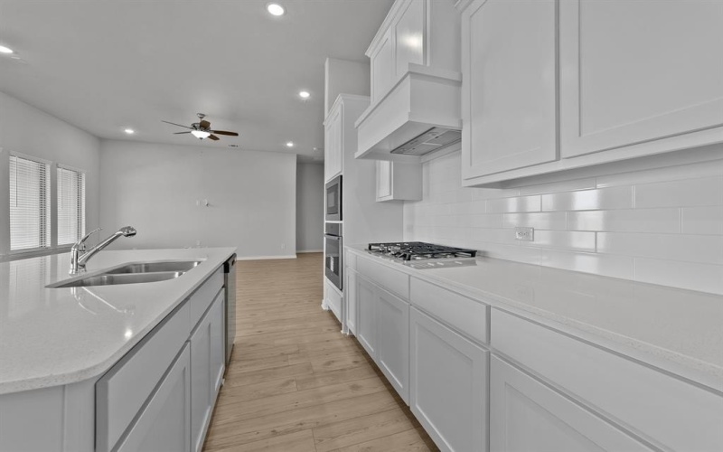 1422 Red Clover Avenue, Van Alstyne, TX 75495, 4 Habitaciones Habitaciones , ,2 BañosBaños,Residential,En Venta,1422 Red Clover Avenue,20997775
