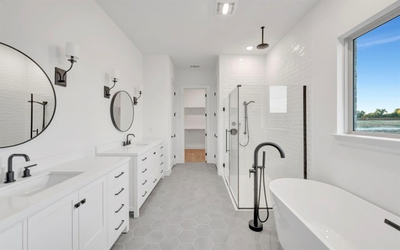 5671 Taylor Trail, Arlington, TX 76017, 4 Habitaciones Habitaciones , ,3 BañosBaños,Residential,En Venta,5671 Taylor Trail,0,20997781