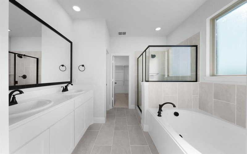 2891 Goldeneye, Greenville, TX 75402, 4 Bedrooms Bedrooms, ,2 BathroomsBathrooms,Residential,For Sale,2891 Goldeneye,0,20997811