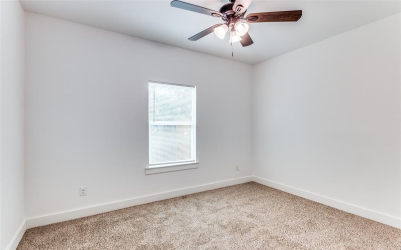 519 W Kellis Street, Fort Worth, TX 76115, 3 Bedrooms Bedrooms, ,2 BathroomsBathrooms,Residential,For Sale,519 W Kellis Street,0,20997879