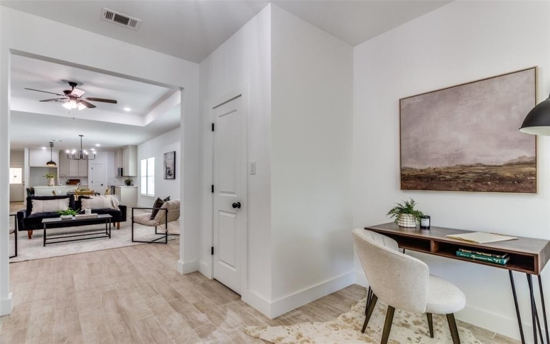 519 W Kellis Street, Fort Worth, TX 76115, 3 Bedrooms Bedrooms, ,2 BathroomsBathrooms,Residential,For Sale,519 W Kellis Street,0,20997879