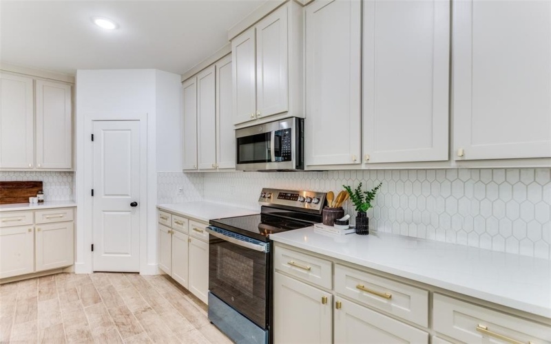 519 W Kellis Street, Fort Worth, TX 76115, 3 Bedrooms Bedrooms, ,2 BathroomsBathrooms,Residential,For Sale,519 W Kellis Street,0,20997879