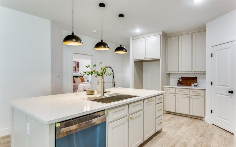 519 W Kellis Street, Fort Worth, TX 76115, 3 Bedrooms Bedrooms, ,2 BathroomsBathrooms,Residential,For Sale,519 W Kellis Street,0,20997879