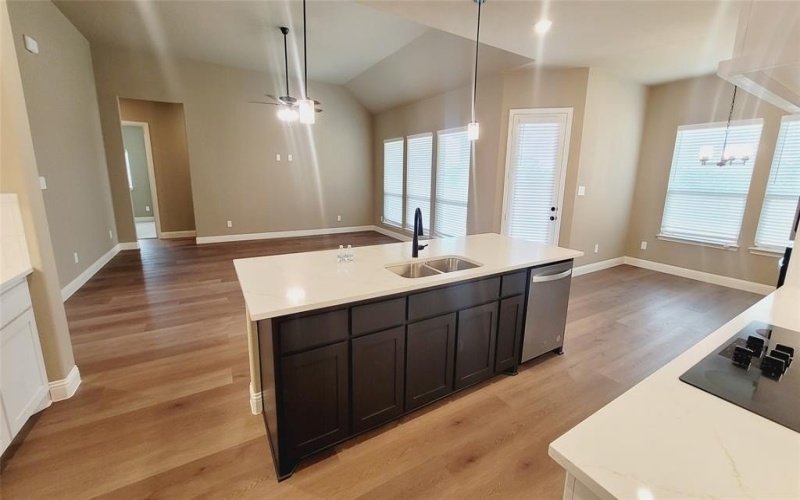 1928 Barrix Lane, DeSoto, TX 75115, 4 Bedrooms Bedrooms, ,3 BathroomsBathrooms,Residential,For Sale,1928 Barrix Lane,0,20998048
