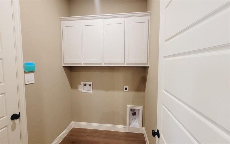 1928 Barrix Lane, DeSoto, TX 75115, 4 Bedrooms Bedrooms, ,3 BathroomsBathrooms,Residential,For Sale,1928 Barrix Lane,0,20998048