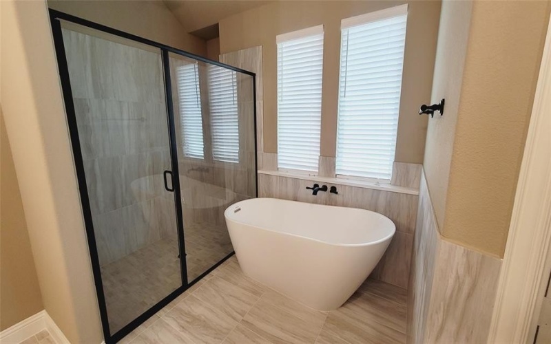 1928 Barrix Lane, DeSoto, TX 75115, 4 Bedrooms Bedrooms, ,3 BathroomsBathrooms,Residential,For Sale,1928 Barrix Lane,0,20998048