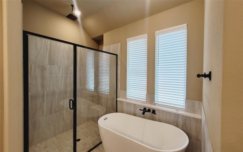 1928 Barrix Lane, DeSoto, TX 75115, 4 Bedrooms Bedrooms, ,3 BathroomsBathrooms,Residential,For Sale,1928 Barrix Lane,0,20998048