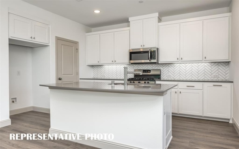 516 Parkside Drive, Argyle, TX 76226, 3 Bedrooms Bedrooms, ,2 BathroomsBathrooms,Residential,For Sale,516 Parkside Drive,20998242