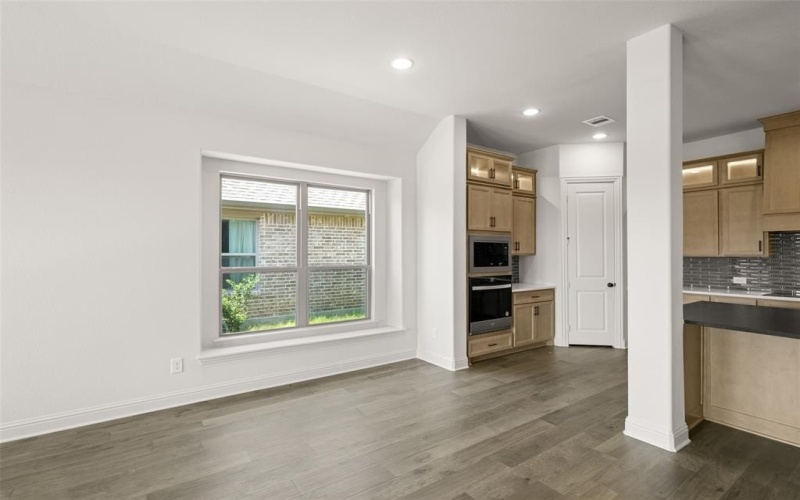 466 Red Maple Drive, Waxahachie, TX 75165, 4 Bedrooms Bedrooms, ,3 BathroomsBathrooms,Residential,For Sale,466 Red Maple Drive,0,20998270