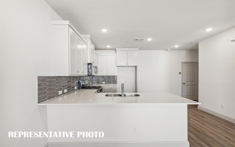 641 4th Street, Argyle, TX 76226, 3 Bedrooms Bedrooms, ,2 BathroomsBathrooms,Residential,For Sale,641 4th Street,20998281