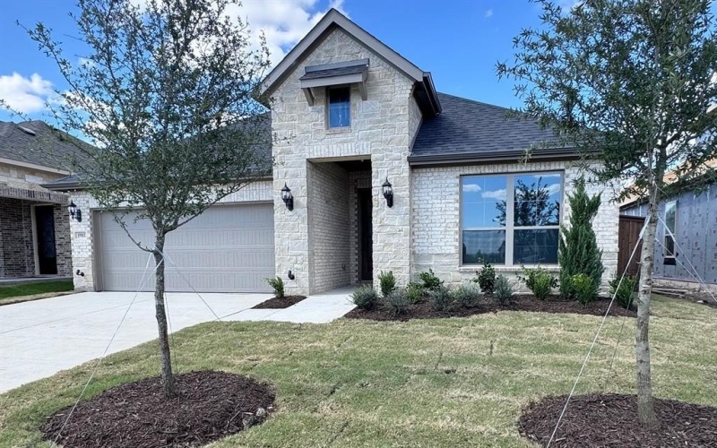 1911 Windsor, Mansfield, TX 76084, 3 Bedrooms Bedrooms, ,2 BathroomsBathrooms,Residential,For Sale,1911 Windsor,20998290