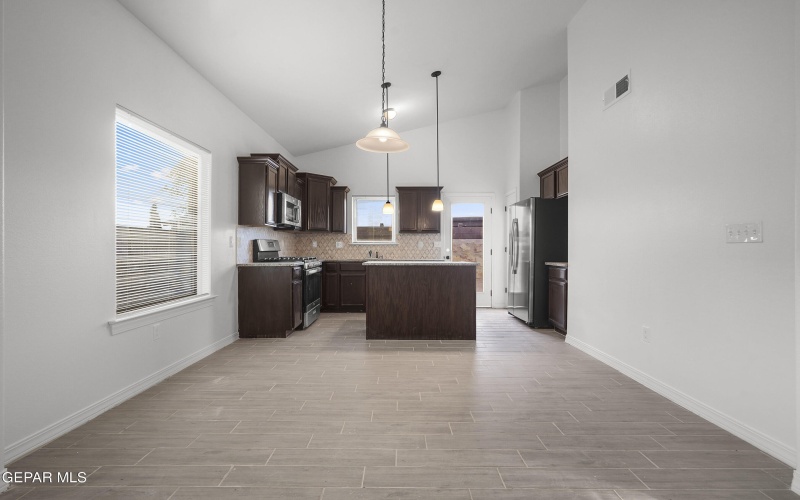 13613 Gatton Street, El Paso, TX 79928, 4 Habitaciones Habitaciones , ,2 BañosBaños,Residential,En Venta,13613 Gatton Street,896555