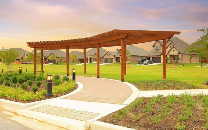 2103 Birch ST, Mansfield, TX 76063, 5 Habitaciones Habitaciones , ,5 BañosBaños,Residential,En Venta,2103 Birch ST,20998333