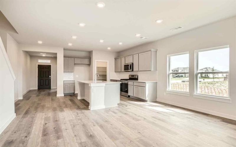724 Ashley Gardens Drive, Forney, TX 75126, 4 Bedrooms Bedrooms, ,2 BathroomsBathrooms,Residential,For Sale,724 Ashley Gardens Drive,20998400