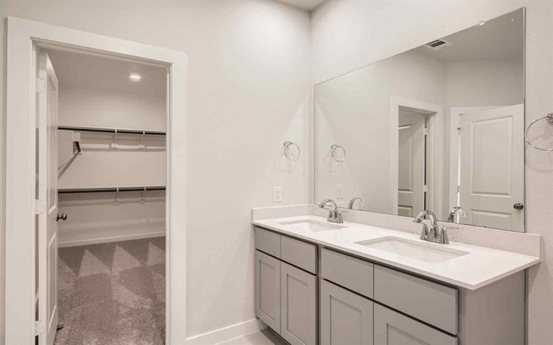 724 Ashley Gardens Drive, Forney, TX 75126, 4 Bedrooms Bedrooms, ,2 BathroomsBathrooms,Residential,For Sale,724 Ashley Gardens Drive,20998400