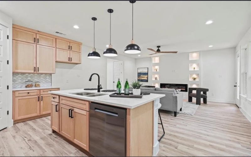 2522 Seevers Avenue, Dallas, TX 75216, 4 Bedrooms Bedrooms, ,2 BathroomsBathrooms,Residential,For Sale,2522 Seevers Avenue,20998493