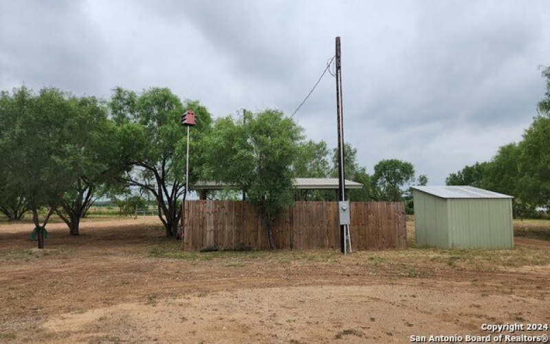 1848 County Road 2557 UNIT #4, Moore, TX 78057, ,Residential,En Venta,1848 County Road 2557 UNIT #4,1883534