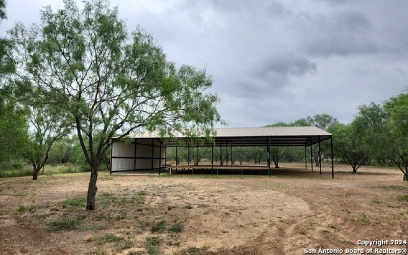 1848 County Road 2557 UNIT #4, Moore, TX 78057, ,Residential,En Venta,1848 County Road 2557 UNIT #4,1883534