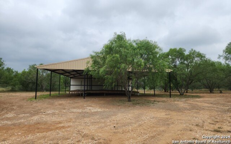 1848 County Road 2557 UNIT #4, Moore, TX 78057, ,Residential,En Venta,1848 County Road 2557 UNIT #4,1883534