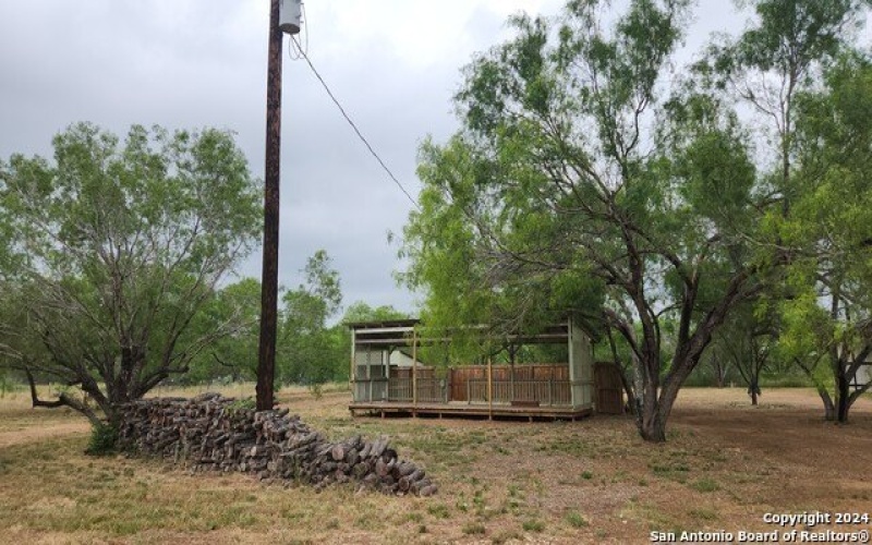 1848 County Road 2557 UNIT #4, Moore, TX 78057, ,Residential,En Venta,1848 County Road 2557 UNIT #4,1883534