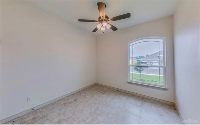 7305 54th Street, McAllen, TX 78504, 4 Habitaciones Habitaciones , ,2 BañosBaños,Residential,En Venta,7305 54th Street,475691