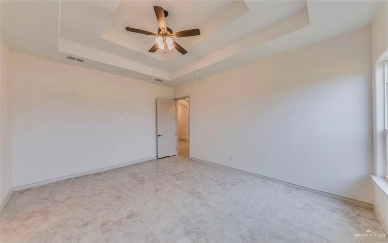 7305 54th Street, McAllen, TX 78504, 4 Habitaciones Habitaciones , ,2 BañosBaños,Residential,En Venta,7305 54th Street,475691