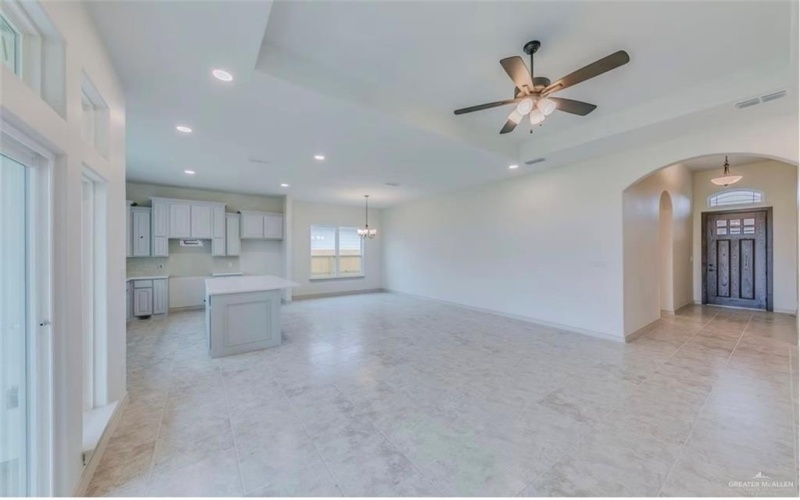 7305 54th Street, McAllen, TX 78504, 4 Habitaciones Habitaciones , ,2 BañosBaños,Residential,En Venta,7305 54th Street,475691