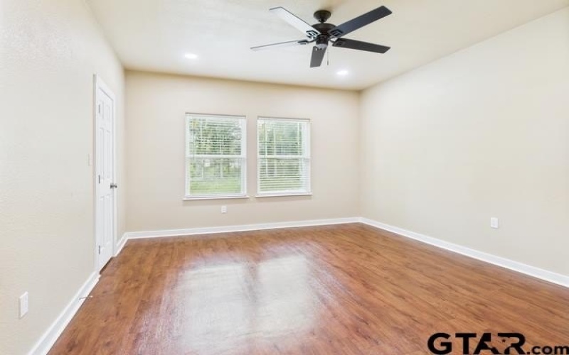 910 Cream Level Rd, Athens, TX 75751, 9 Habitaciones Habitaciones , ,5 BañosBaños,Residential,En Venta,910 Cream Level Rd,25010667