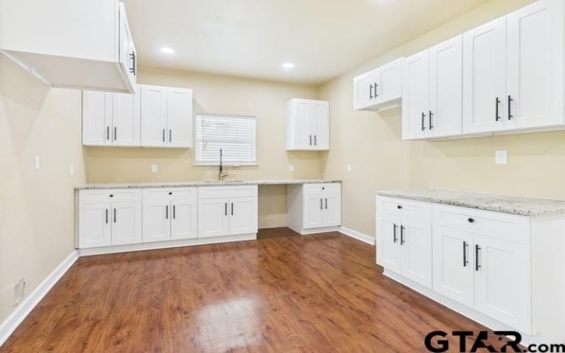 910 Cream Level Rd, Athens, TX 75751, 9 Habitaciones Habitaciones , ,5 BañosBaños,Residential,En Venta,910 Cream Level Rd,25010667