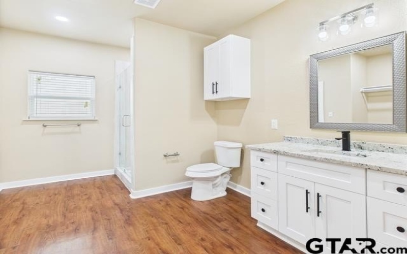 910 Cream Level Rd, Athens, TX 75751, 9 Habitaciones Habitaciones , ,5 BañosBaños,Residential,En Venta,910 Cream Level Rd,25010667
