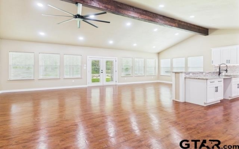 910 Cream Level Rd, Athens, TX 75751, 9 Habitaciones Habitaciones , ,5 BañosBaños,Residential,En Venta,910 Cream Level Rd,25010667