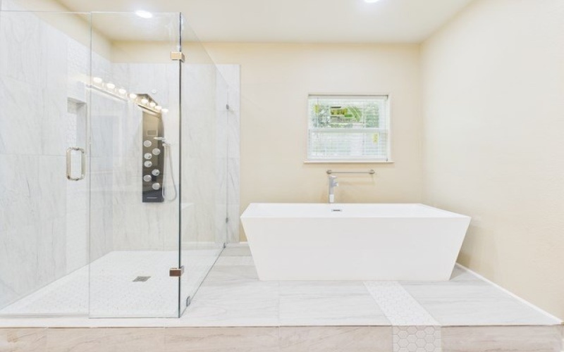 910 Cream Level Rd, Athens, TX 75751, 9 Habitaciones Habitaciones , ,5 BañosBaños,Residential,En Venta,910 Cream Level Rd,109335