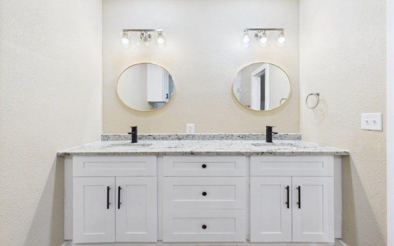 910 Cream Level Rd, Athens, TX 75751, 9 Habitaciones Habitaciones , ,5 BañosBaños,Residential,En Venta,910 Cream Level Rd,109335