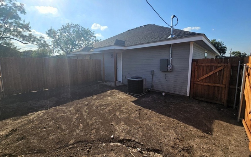 213b W Ave C, San Angelo, TX 76903, 2 Bedrooms Bedrooms, ,2 BathroomsBathrooms,Other,For Sale,213b W Ave C,128271