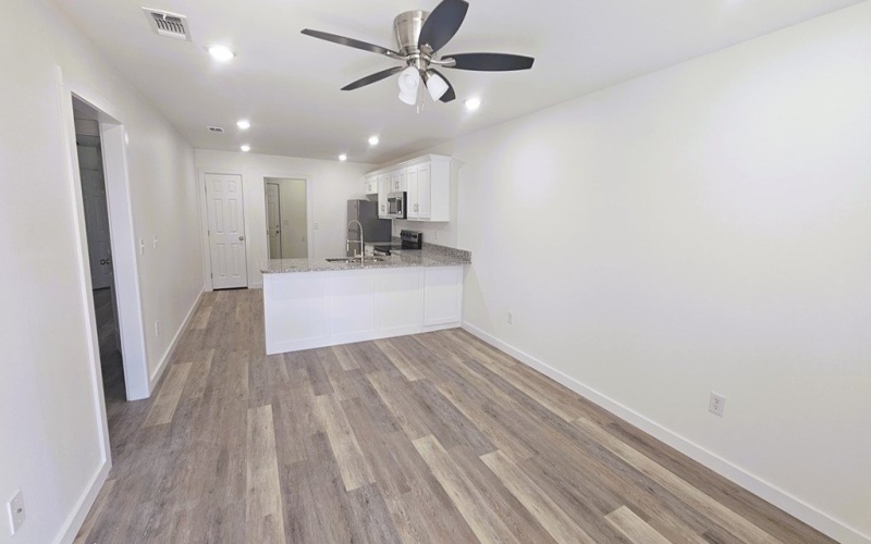 213b W Ave C, San Angelo, TX 76903, 2 Bedrooms Bedrooms, ,2 BathroomsBathrooms,Other,For Sale,213b W Ave C,128271