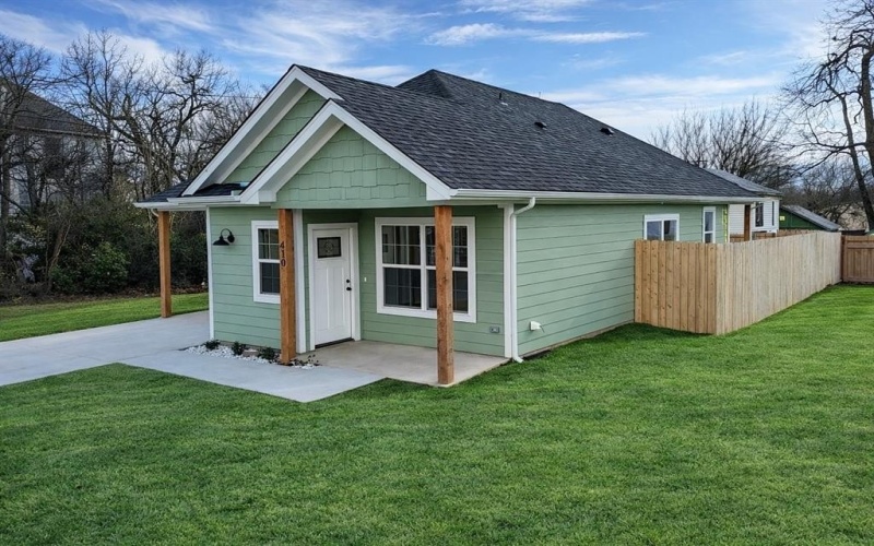 410 N Houston Avenue, Denison, TX 75021, 3 Habitaciones Habitaciones , ,2 BañosBaños,Residential,En Venta,410 N Houston Avenue,0,20992869