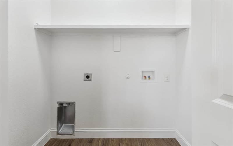 8005-8007 W Elizabeth Lane, Fort Worth, TX 76116, 8 Bedrooms Bedrooms, ,7 BathroomsBathrooms,Residential Multi Family,For Sale,8005-8007 W Elizabeth Lane,20997735