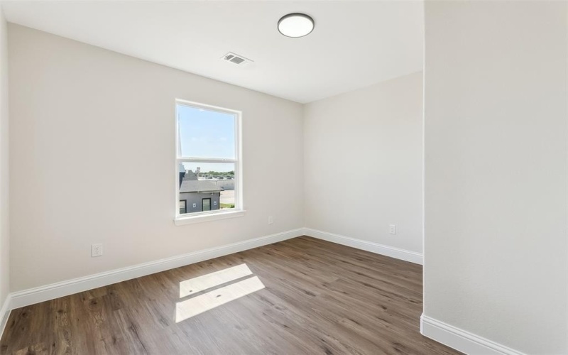 8005-8007 W Elizabeth Lane, Fort Worth, TX 76116, 8 Bedrooms Bedrooms, ,7 BathroomsBathrooms,Residential Multi Family,For Sale,8005-8007 W Elizabeth Lane,20997735